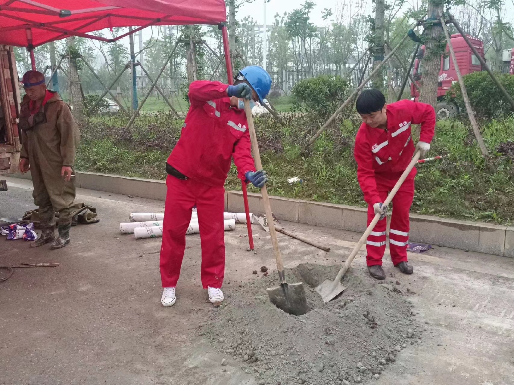 雅江管道疏通哪家好】及时进行市政管道清淤