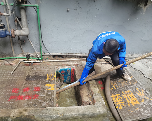 雅江清掏化粪池